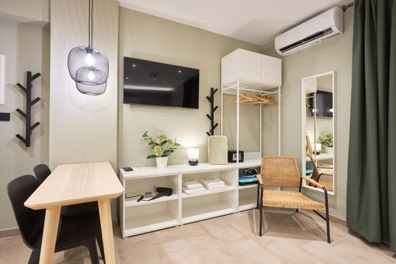 Oisymi Luxury Studios Néa Péramos 외부 사진